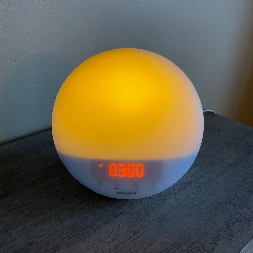Sunrise Wake Up Light Clock Radio with Alarm and Nature Sound Machine
